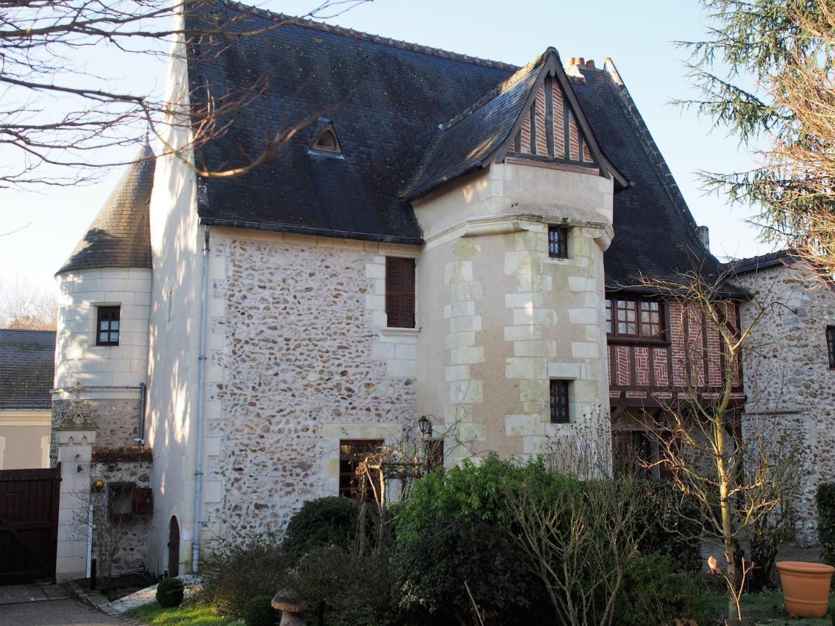 Manoir Du Rouvre Hotel Mettray Bagian luar foto