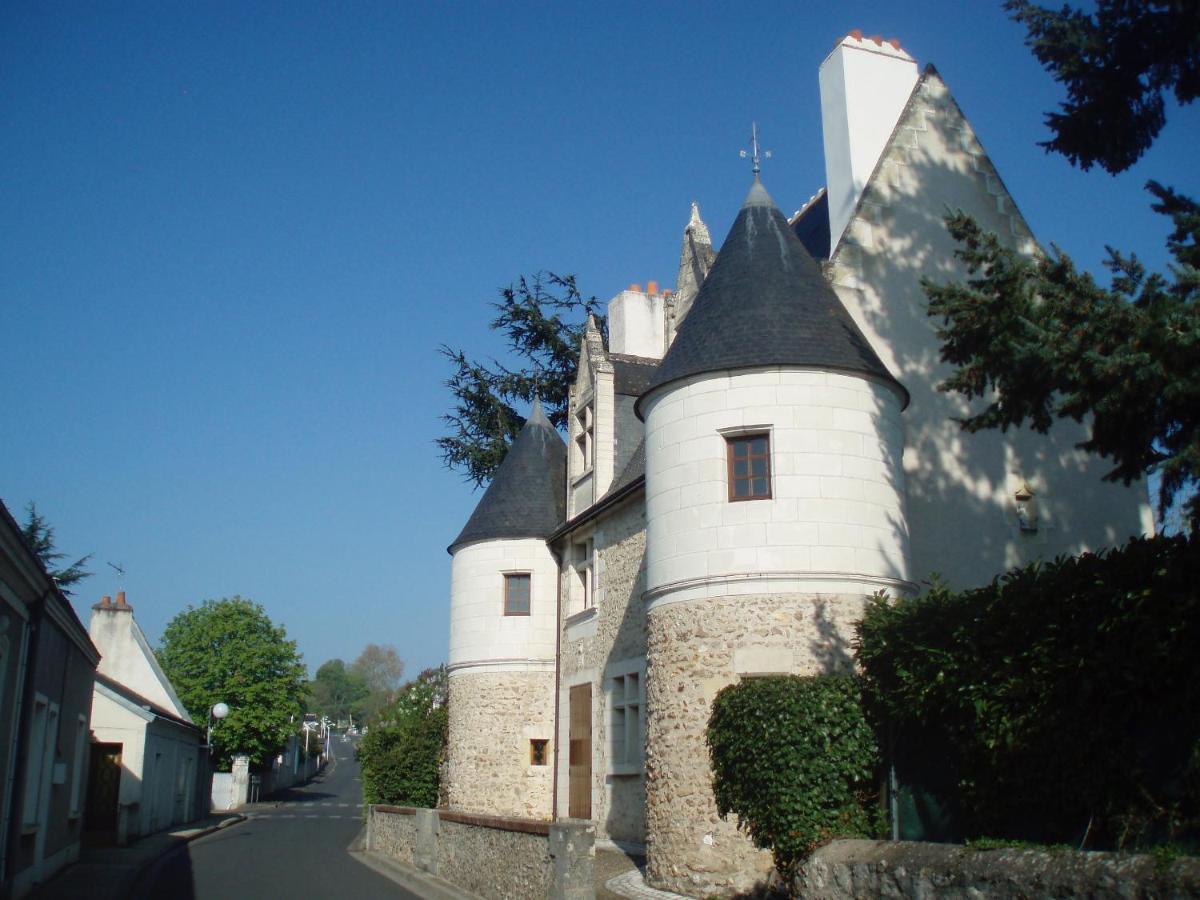 Manoir Du Rouvre Hotel Mettray Bagian luar foto