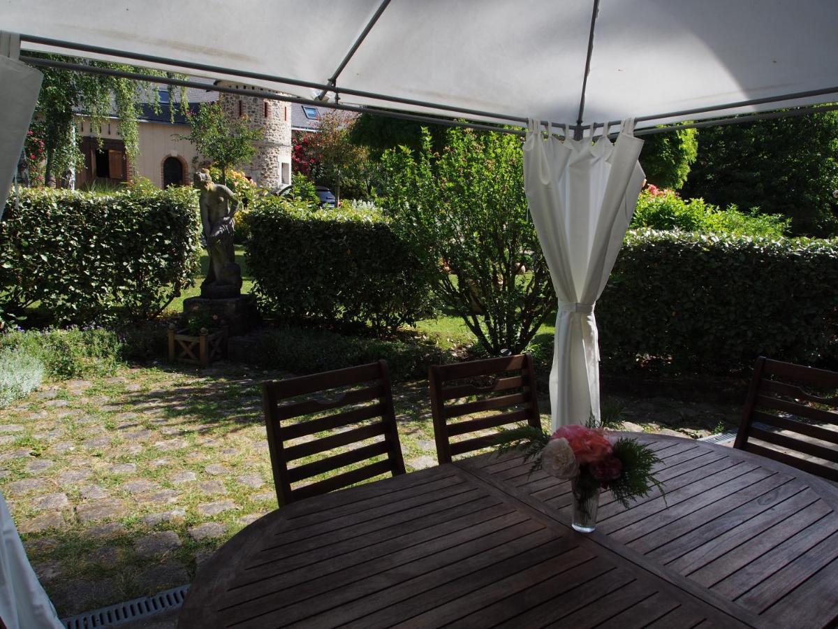 Manoir Du Rouvre Hotel Mettray Bagian luar foto