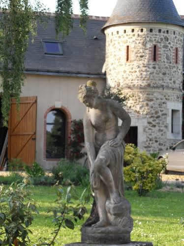 Manoir Du Rouvre Hotel Mettray Bagian luar foto